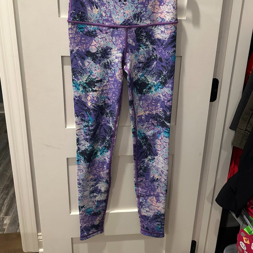 Rhythmic Tight Reversible - Picture 2 of 9